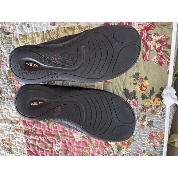 Men’s keen Slip On Howser II Size 11.5 Black Walking Indoor Outdoor Excellent - Picture 8 of 9